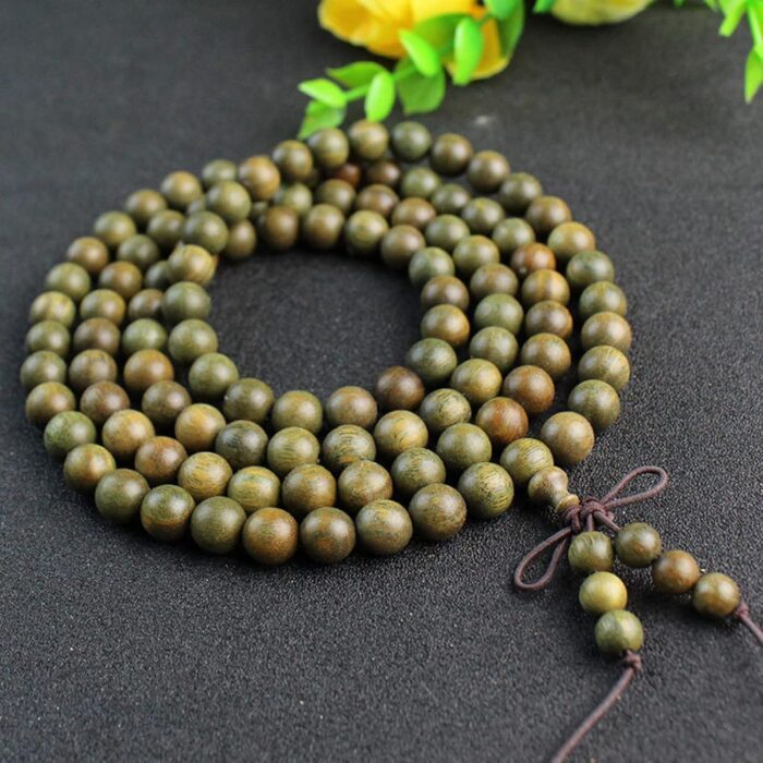 DYLYMX 108 Natural Sandalwood Bracelet 8mm Beads Tibetan Buddhist Green Sandalwood Bracelet Mala Prayer Meditation Elastic Wrap Necklace - Image 2